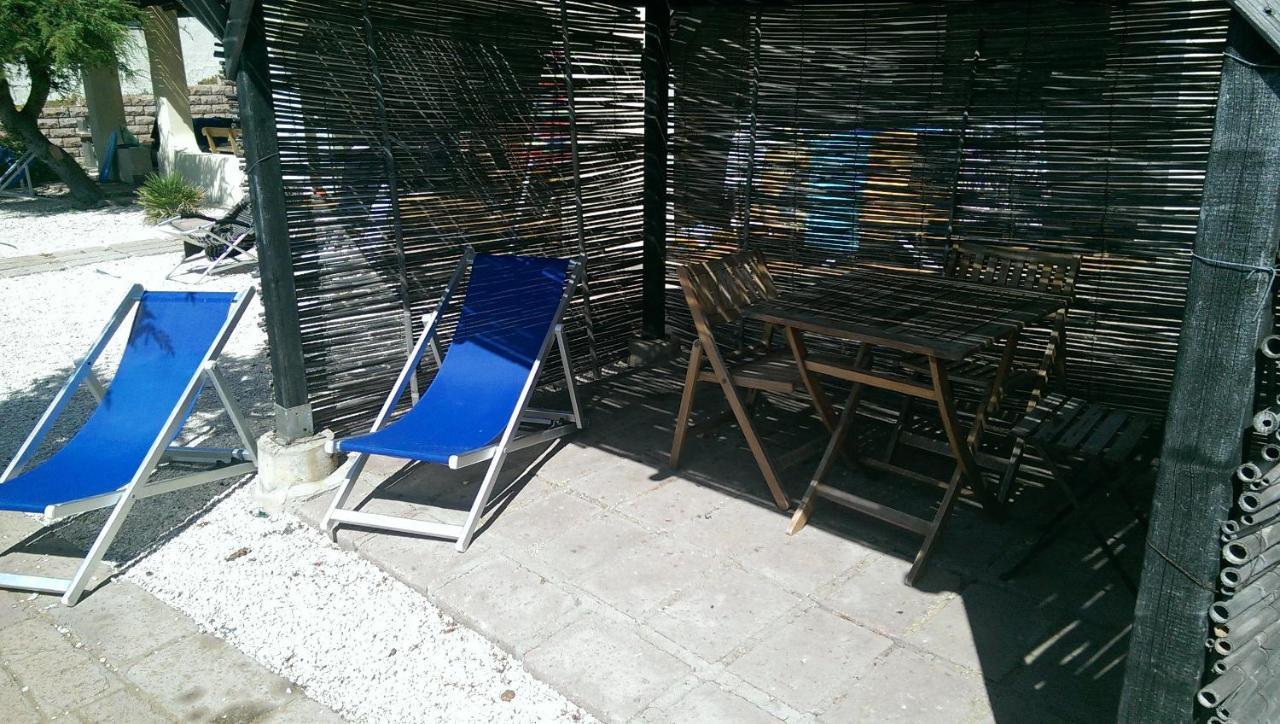 Nice Apartments In Waterfront Villa In Bosa Porto Alabe Tresnuraghes Exterior foto